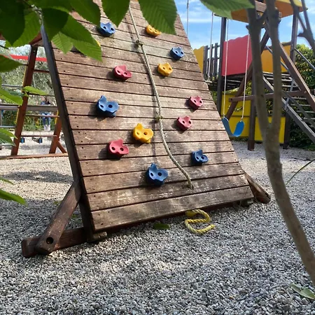 Agricampeggio Oasi Del Garda 拉齐塞